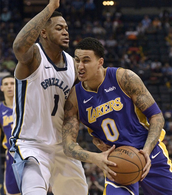 相比之下 相比之下