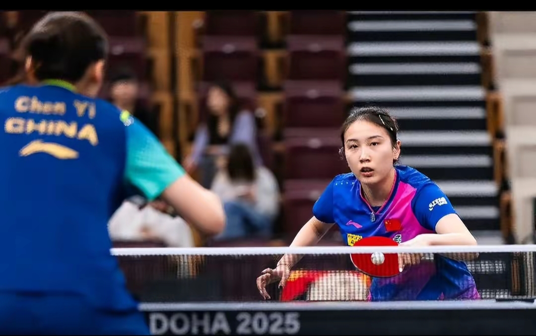 与球迷的距 与球迷的距